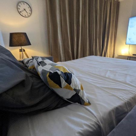 Paris Expo Suite Appartement & Parkings Dans Un Hotel 4 Etoiles, Porte De Versailles - Check In Autonome 24-7 Issy-les-Moulineaux Zewnętrze zdjęcie