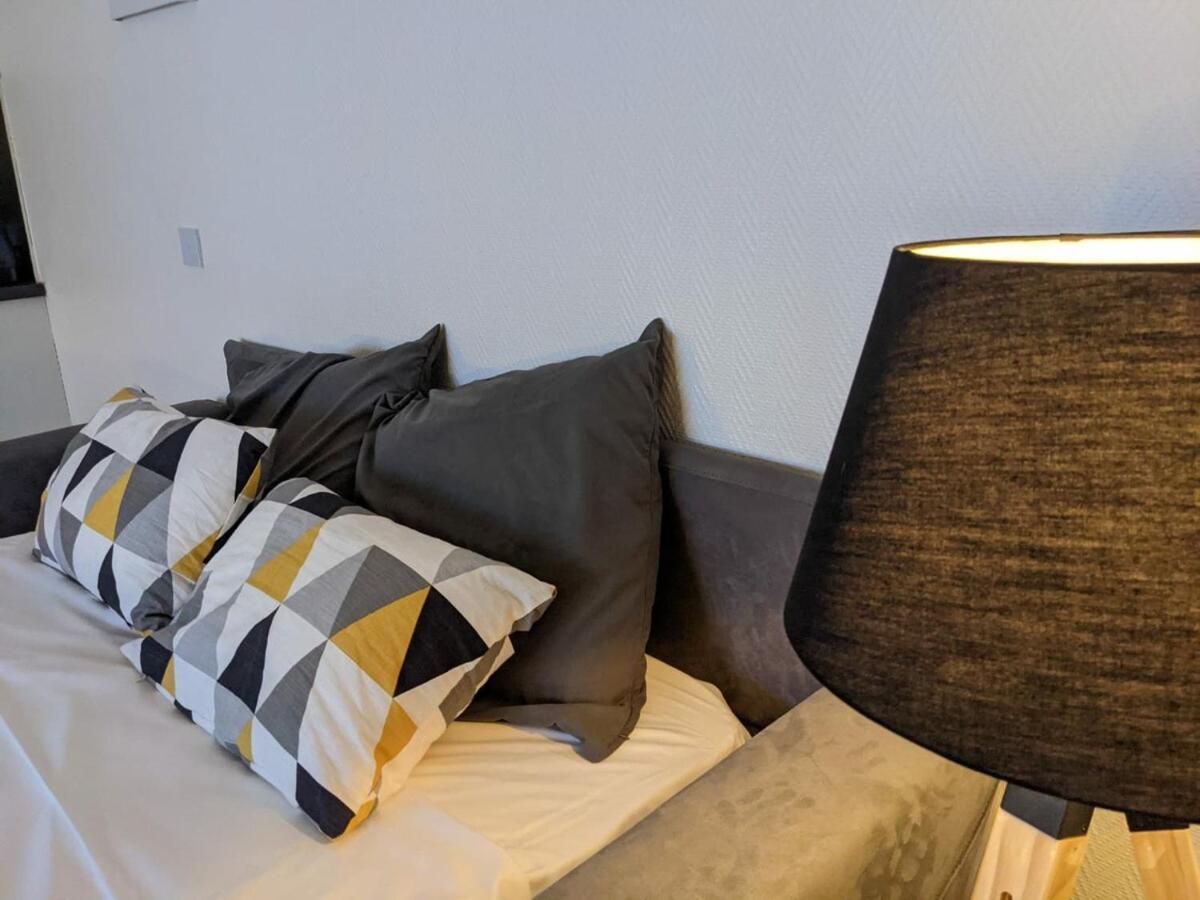 Paris Expo Suite Appartement & Parkings Dans Un Hotel 4 Etoiles, Porte De Versailles - Check In Autonome 24-7 Issy-les-Moulineaux Zewnętrze zdjęcie