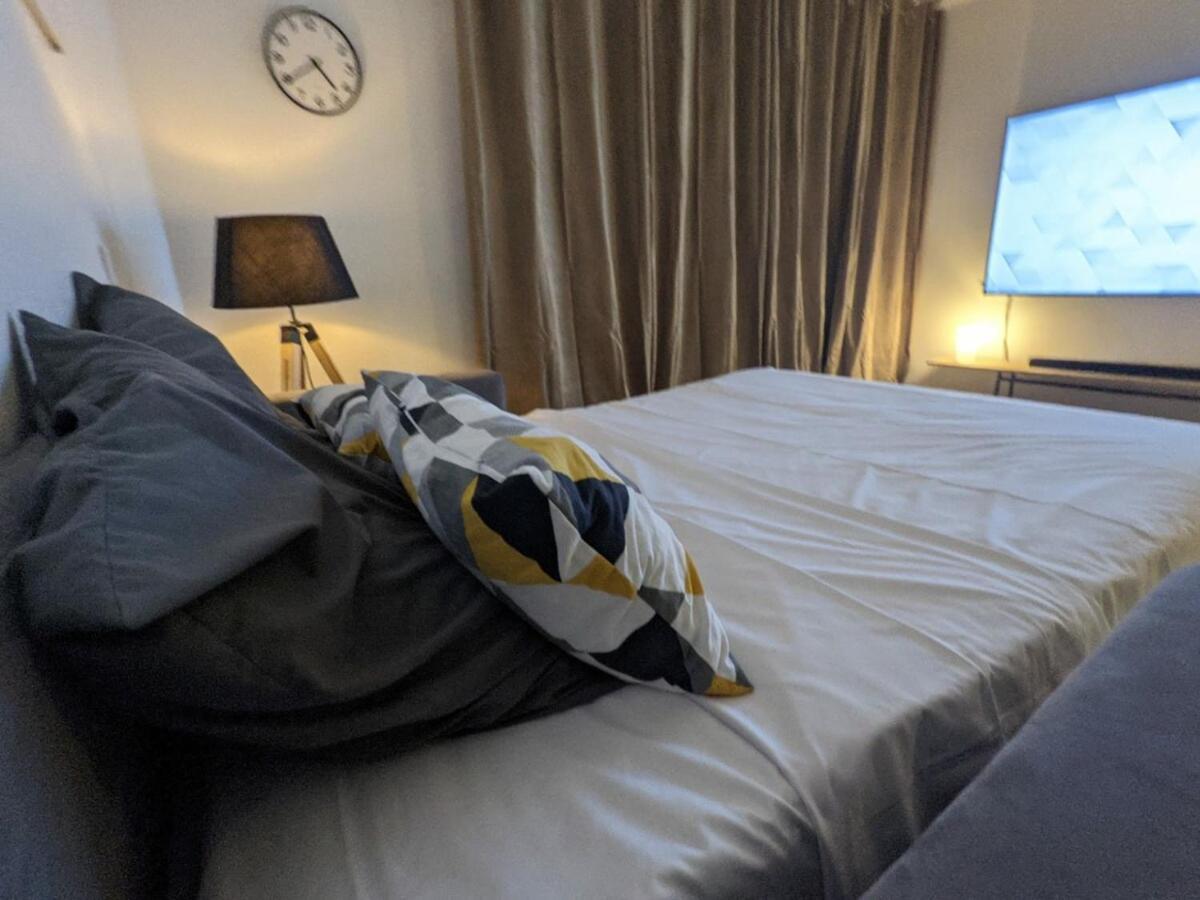 Paris Expo Suite Appartement & Parkings Dans Un Hotel 4 Etoiles, Porte De Versailles - Check In Autonome 24-7 Issy-les-Moulineaux Zewnętrze zdjęcie